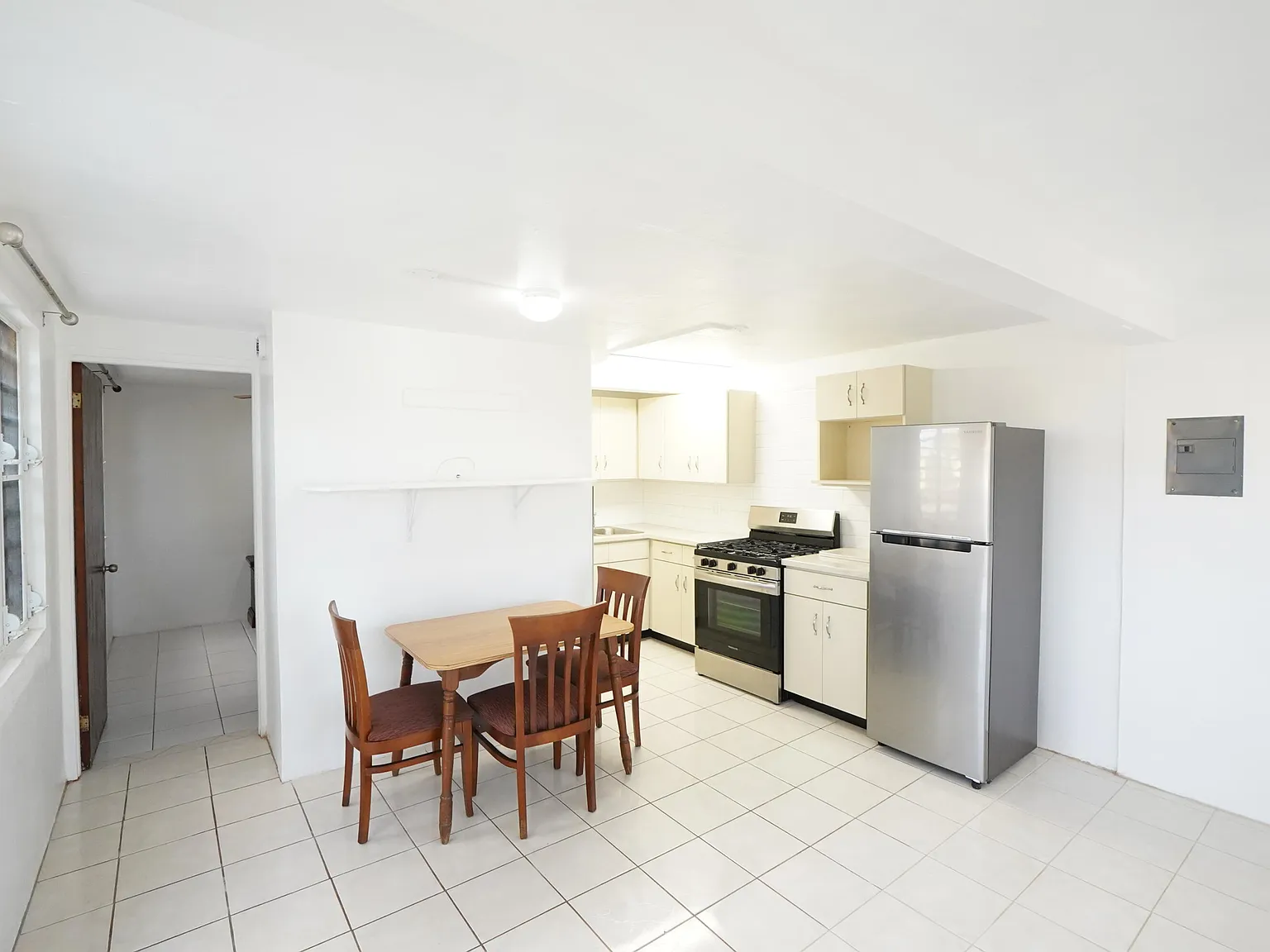1 bed, $1,200 — Photo 4