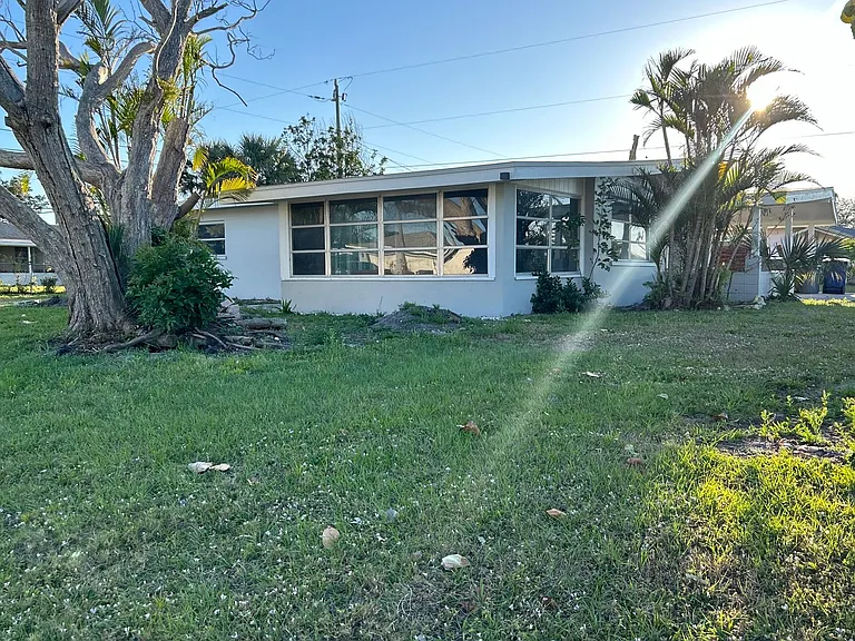 368 Tihami Rd — Photo 8