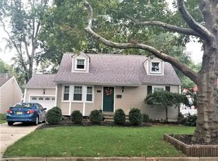92 Delaware Ave, Metuchen, NJ