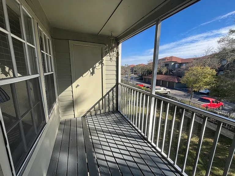 6154 Westgate Dr #303 — Photo 7