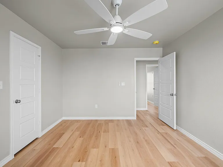 11409 N Cres #2800-B — Photo 21
