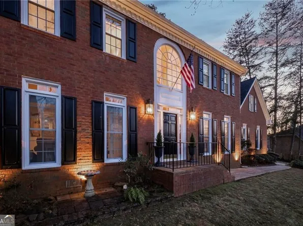 1728 Barrington Cir, Marietta, GA 30062