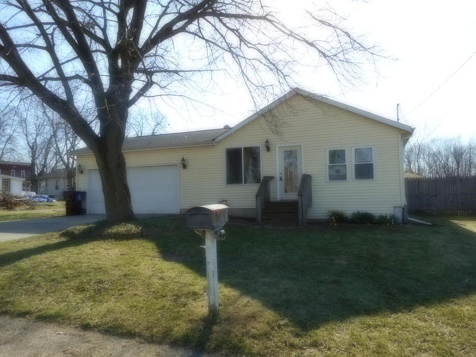 1st image of 2410 Pearl St