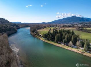 8789 Cedar Ct, Sedro Woolley, WA