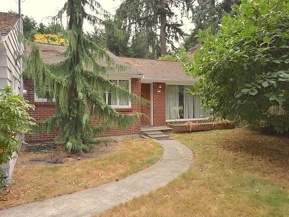 3rd image of 13736 30th Ave NE