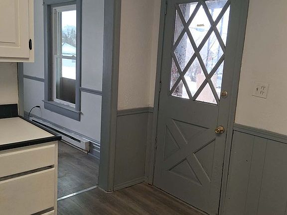 4th image of 1330 E Washington St APT 1