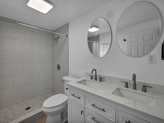 3rd image of 360 Westbrook Ln