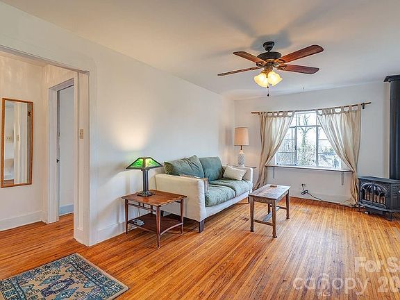 5th image of 224 Old Home Rd