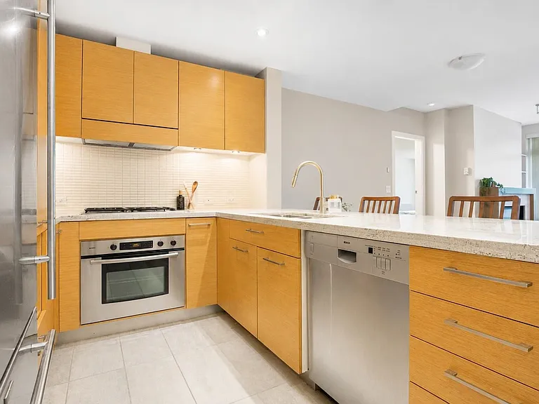 6015 Iona Dr #107 — Photo 10