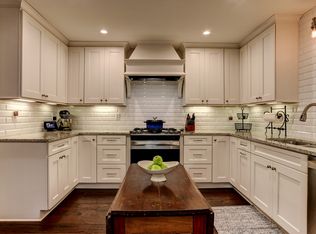 775 E Hembree Xing, Roswell, GA 30076