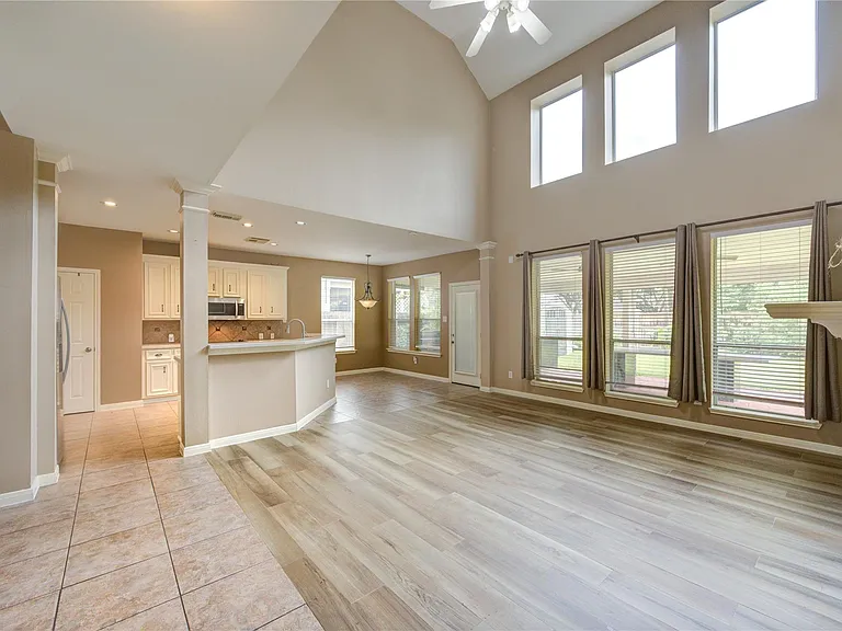 22122 Shady Heath Ln — Photo 15