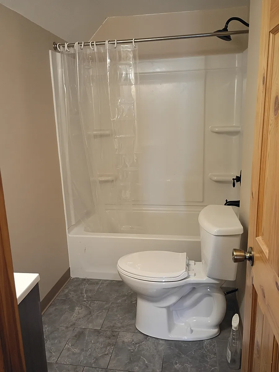 Building Photo - 326 N 23rd Ave W #2