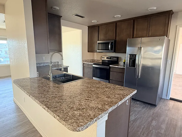 692 Sand Dab Dr — Photo 7