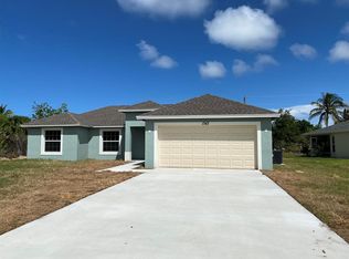 1743 SE Gaskins Cir, Port Saint Lucie, FL 34952
