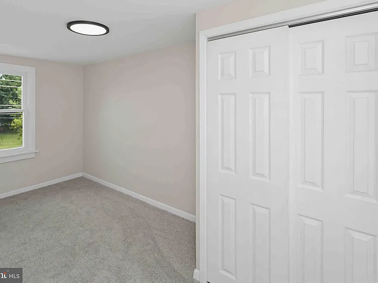 828 Mill St — Photo 15
