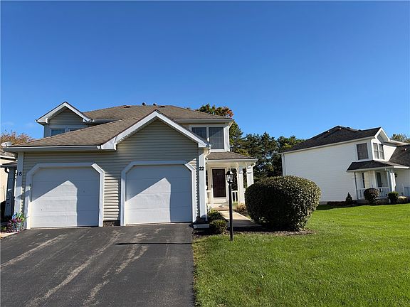 2nd image of 22 Courtshire Ln