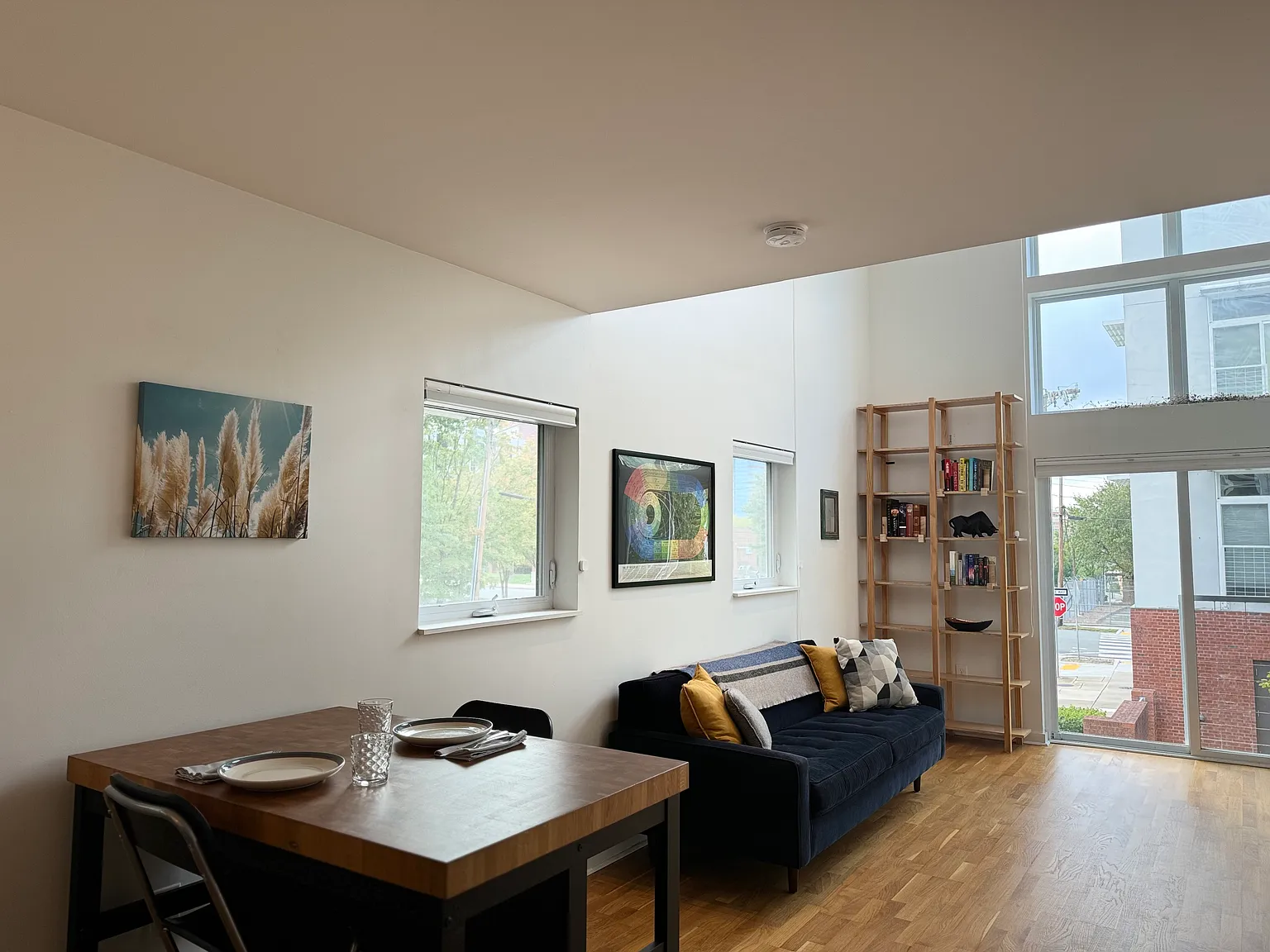 506 N Mangum St — Photo 4