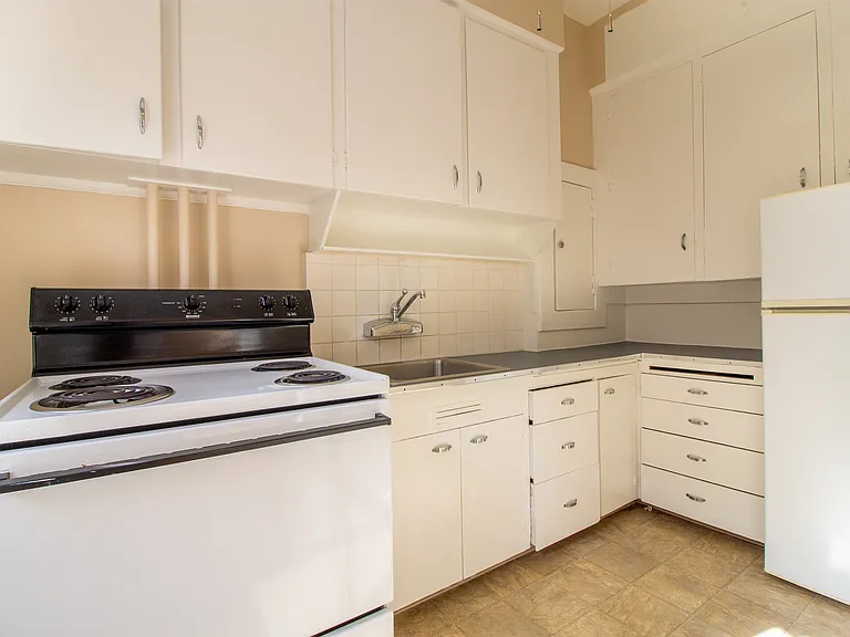 The Topanga Apartments — Photo 5