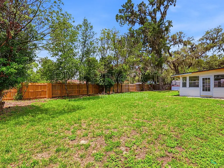 2860 Cedarcrest Dr — Photo 14