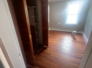 16 Roma St #2, Bristol, RI 02809