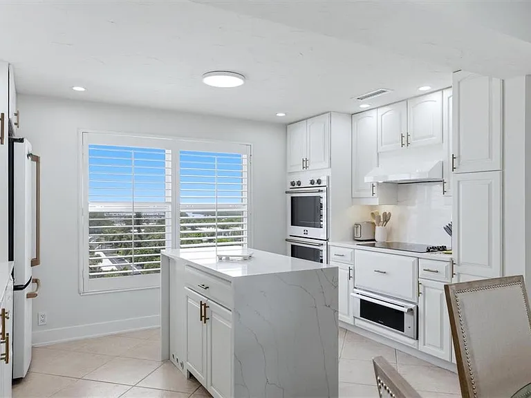 4401 Gulf Of Mexico Dr #907 — Photo 16