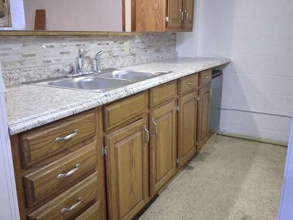 5th image of 351 N Avon Ave