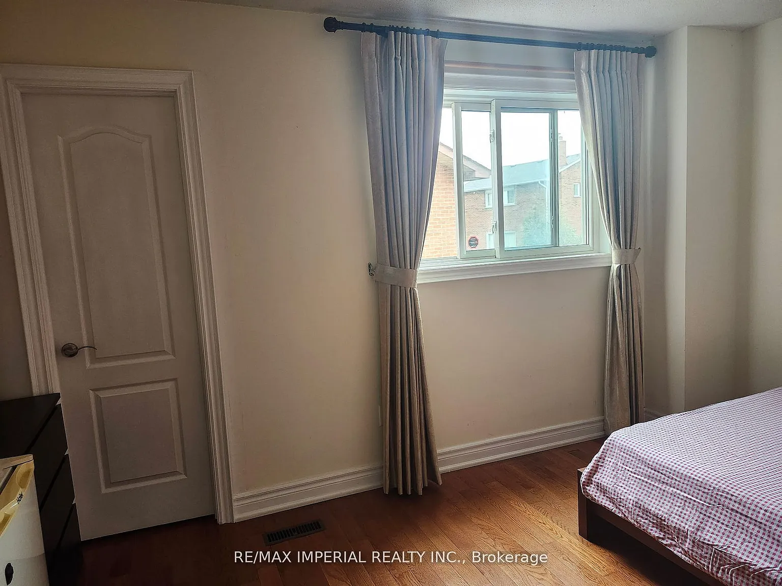 1 bed, $800 — Photo 3