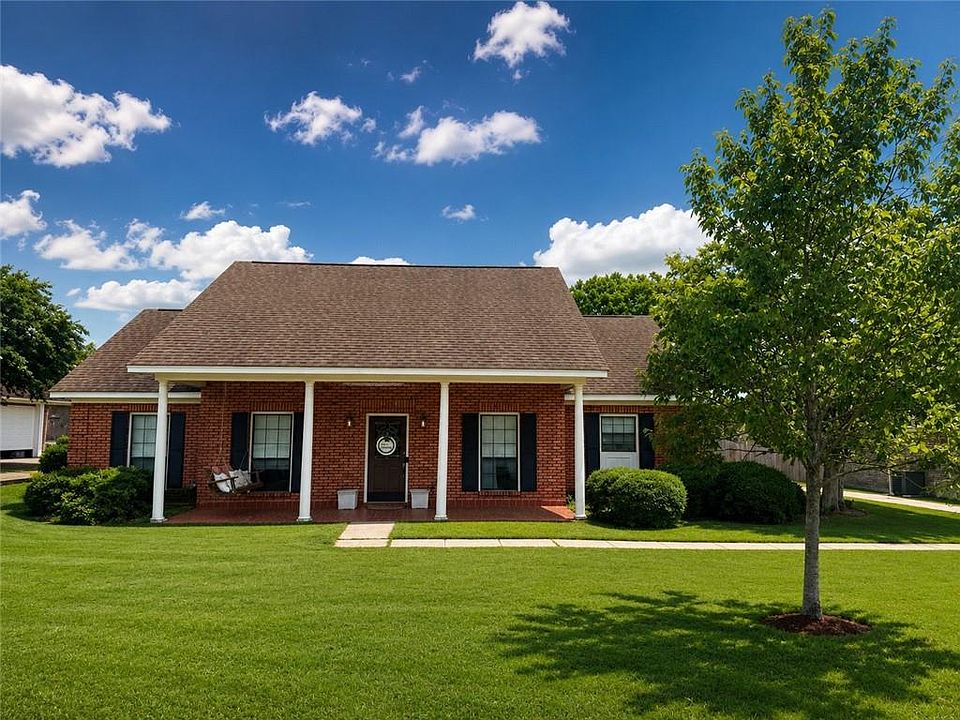 1st image of 1549 Tara Ln