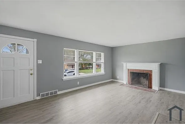 3 bed, 1125 sqft, $1,400 — Photo 3