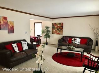 3025 Nassau Dr #1, Brookfield, WI 53045