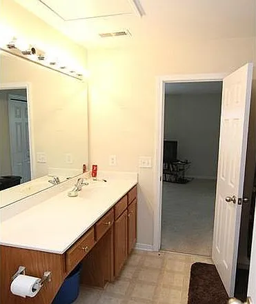 3808 Bison Hill Ln — Photo 2