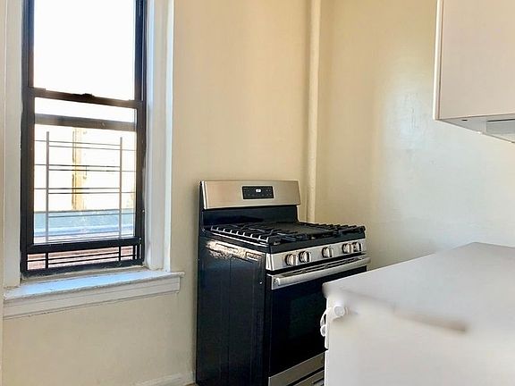 5th image of 163 Ocean Ave APT C5
