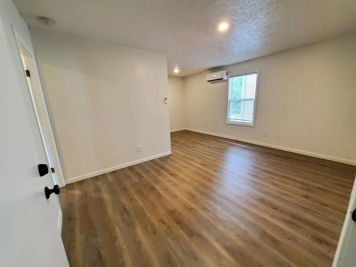 Building Photo - 822 Carolina Dr #609