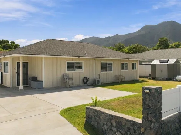 1867 Makahala Pl, Wailuku, HI 96793