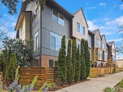 4071 NE 50th Street, Seattle, WA, 98105