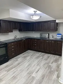 98 York Hill Blvd — Photo 4