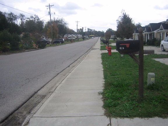 5th image of 415-417 Metz Drive