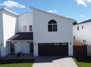 825 12th Ave W, West Fargo, ND 58078