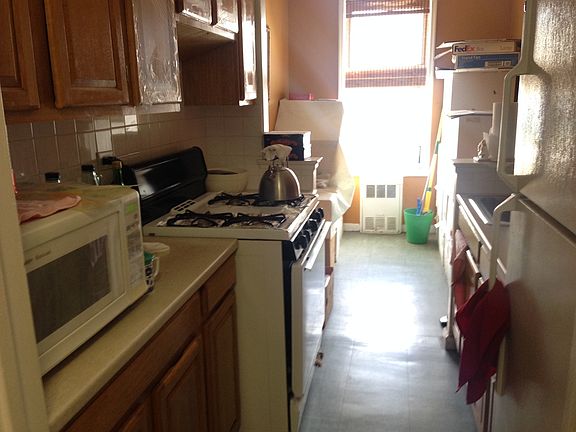 5th image of 84-20 51st Ave APT 5K