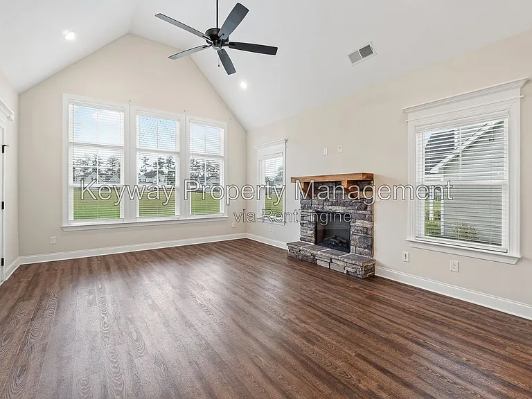 904 Sandpiper Xing — Photo 10