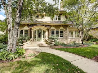 6457 Upper Pkwy N, Wauwatosa, WI 53213