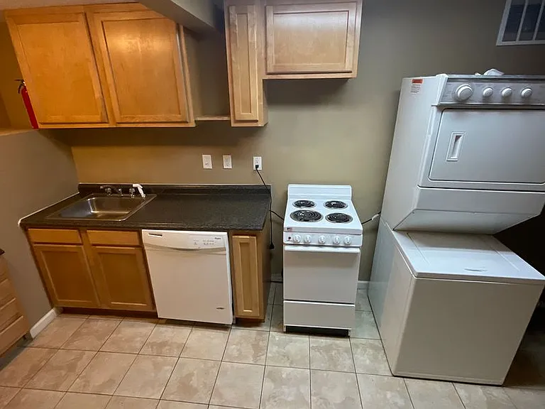 416 N Lincoln St — Photo 24