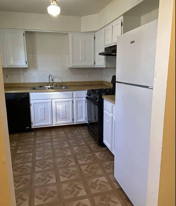 1st image of 4228 Gibson Ct