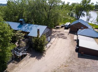 701 Willow St, Forsyth, MT 59327