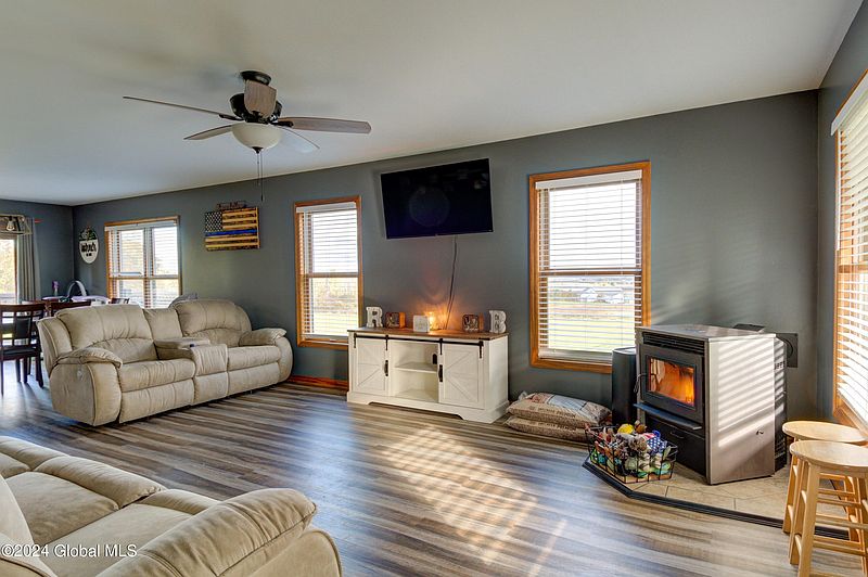5th image of 224 Hyney Hill Road