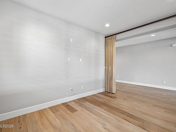 5th image of 9785 Hafflinger Ln