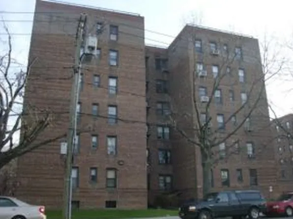 2229 Knapp Street image 1 of 2