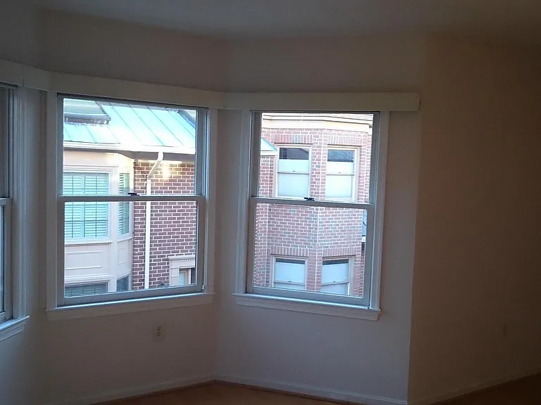 618 N Tazewell St — Photo 12