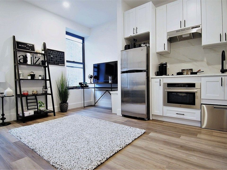 1st image of 2785 Broadway #63