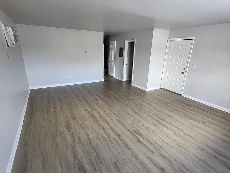2109 E Rand St #3B — Photo 1
